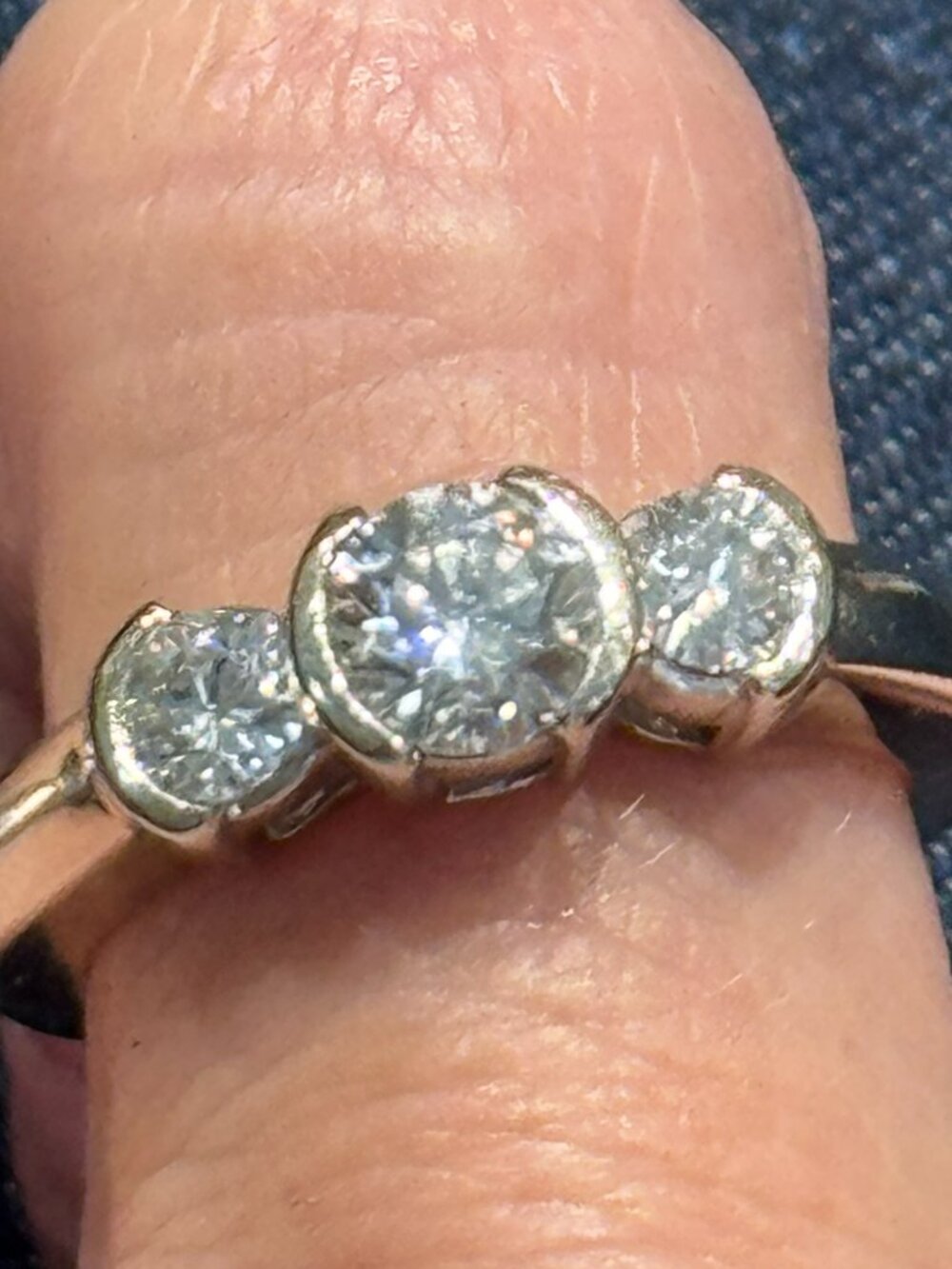 Beautiful Past Present and Future Diamond 1.08 ctw diamond ring 14k white gold